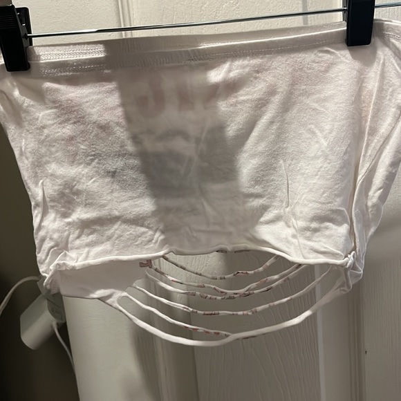 WINDSOR CROP TOP - Picture 4 of 4